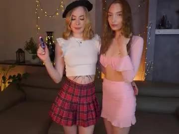 suannedoriean — Goal: Kisses u  :) Hello we are Mase and Linda,  Let's have fun together<3, we are #new #shy #18 #skinny #smalltits [15 tokens remaining]