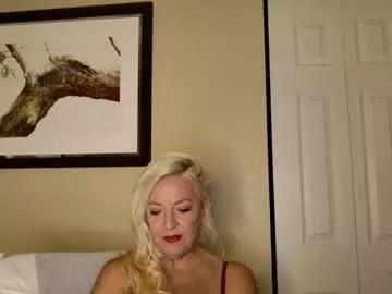 Freechat summerishotter on Chaturbate