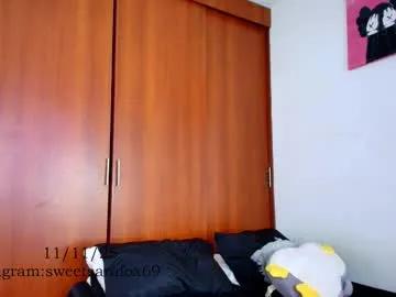 Freechat sweetsarafoxxx on Chaturbate