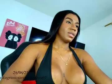 Freechat sweetsarafoxxx on Chaturbate