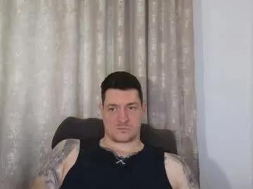 Freechat tattooedhunk_ on Chaturbate