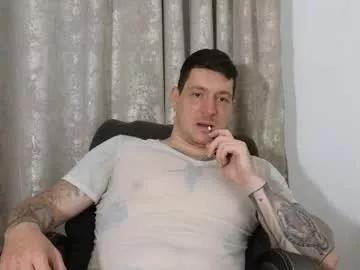 Freechat tattooedhunk_ on Chaturbate