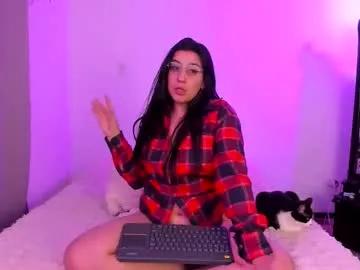 Freechat tellme_maddie on Chaturbate