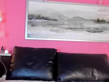 Freechat tiffanysuarez_ on Chaturbate