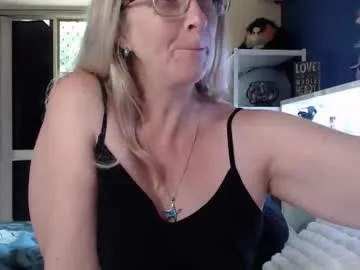 total_aussie_milfs on Chaturbate