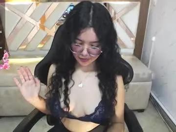 Freechat victoria_castillo_b on Chaturbate