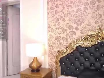 violetlux — GOAL: Little sexy dance [43 tokens remaining]  Switch to red 