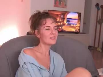 Freechat witch_in_silk on Chaturbate