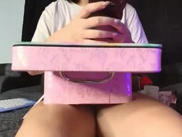 Group yungelitamor_ on Chaturbate