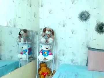Freechat zara_cute18 on Chaturbate