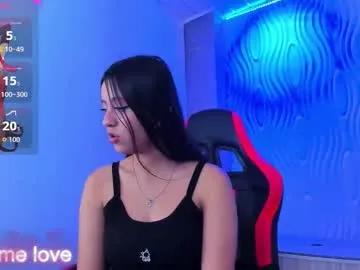 zoe_connor19 — GOAL: show boobs+ saliva [70 tokens remaining] Welcome to my room! #smoke #Latina #deepthroat #18 #Skinny