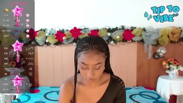 Freechat Adelehottman on StripChat