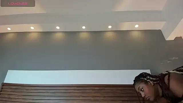 Freechat Adelehottman on StripChat