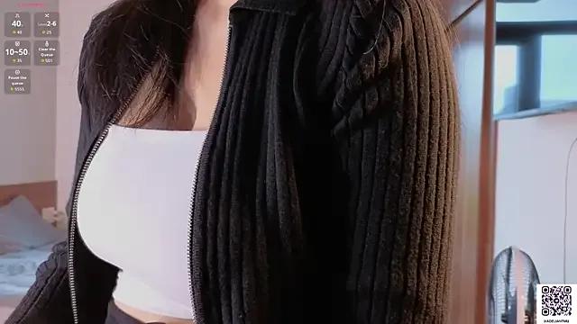 Freechat adeliantmu on StripChat