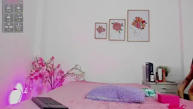 alana_111 on StripChat 