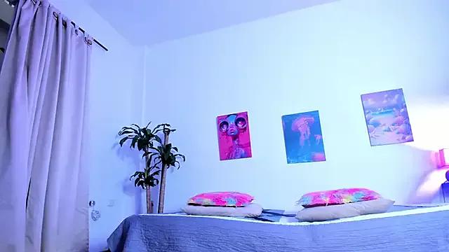 alana_111 on StripChat 