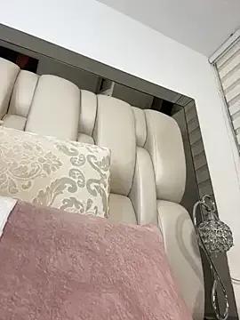 Freechat ALISSON_FOXXX1 on StripChat