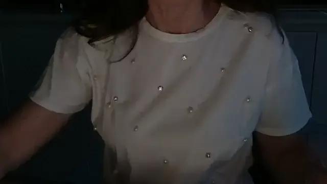 Freechat amara_2022 on StripChat