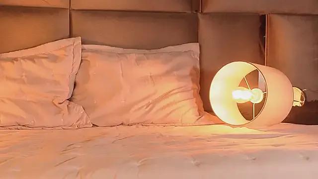 Private angelinepossy on StripChat