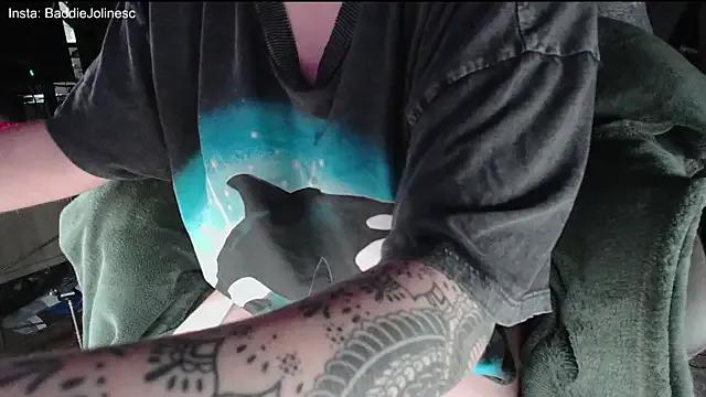 Freechat BaddieJoline on StripChat