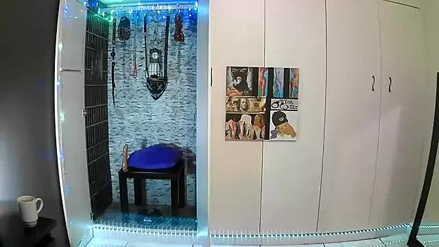 Freechat BaDSubMiss on StripChat