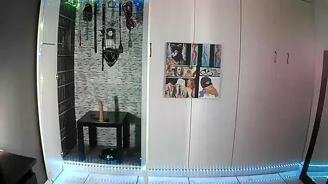 Freechat BaDSubMiss on StripChat