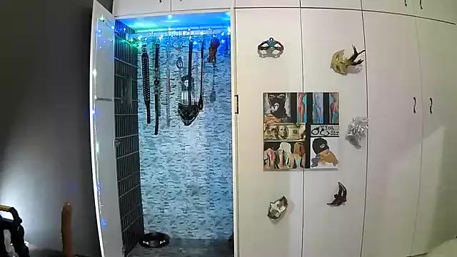 Freechat BaDSubMiss on StripChat