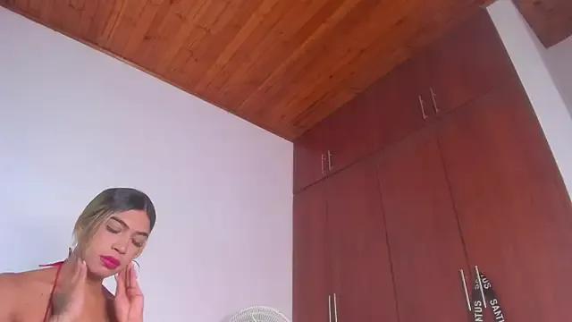 Freechat barbie_ds on StripChat