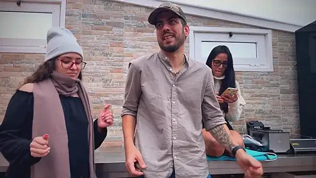 barfantasy — CLOSE UP PLAY PUSSY