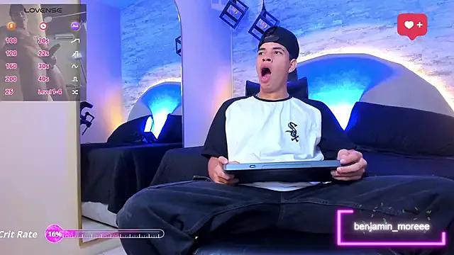 Freechat Benjamin_More on StripChat