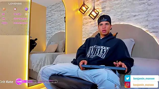 Freechat Benjamin_More on StripChat