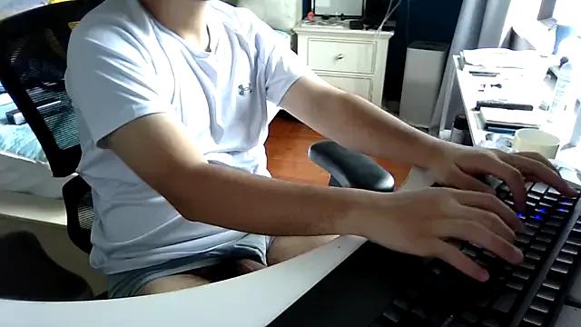 Freechat big-pig on StripChat