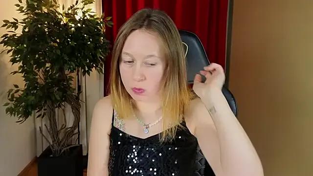 Freechat BrookeEvans on StripChat