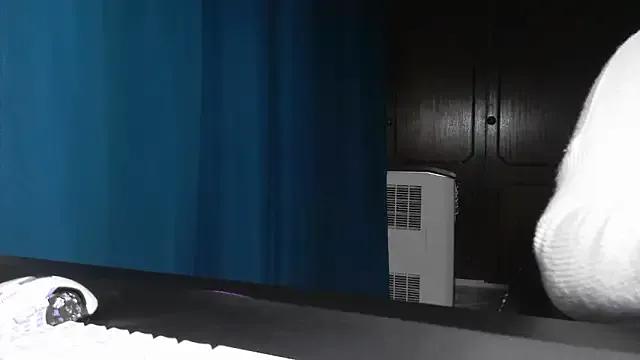 StripChat bunnyfox420 is Freechat bunnyfox420 — watch me play until i cum