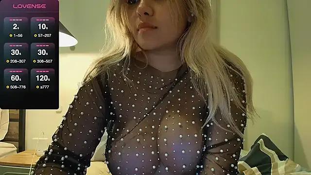 Freechat Celiahenn on StripChat