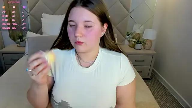 Freechat Chloee_White on StripChat