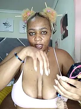 Freechat CocoBootyyy on StripChat