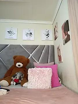 Freechat CocoBootyyy on StripChat