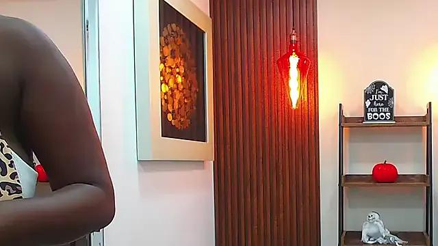 Freechat Coral_Lise on StripChat