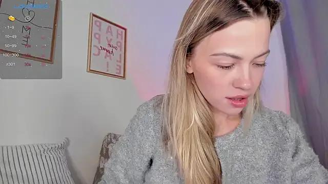 StripChat damn_cutie is Freechat damn_cutie — OILED TITS AND BELLY