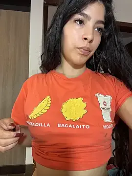 dani_bela room chat