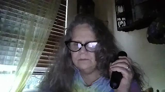 DestineeLoverGirl's avatar