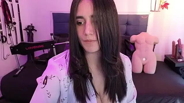 Private elowen_halley1 on StripChat