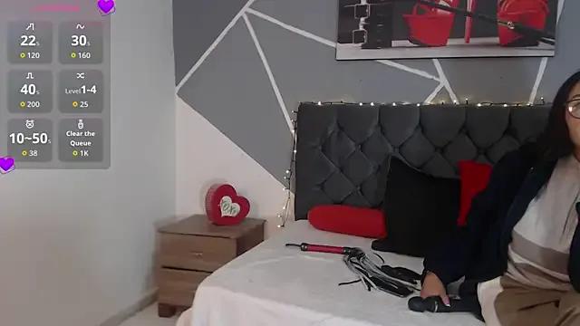 Freechat Emily_Caprile on StripChat