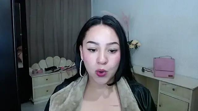 Freechat EngelCristaly on StripChat