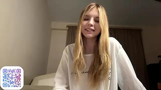 Freechat FruityXo on StripChat