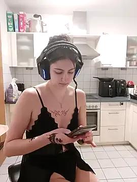 Freechat Gamergirl-Linela on StripChat