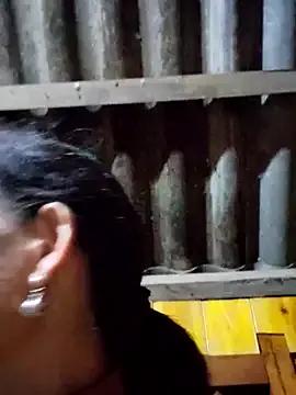 Freechat gio-thu on StripChat