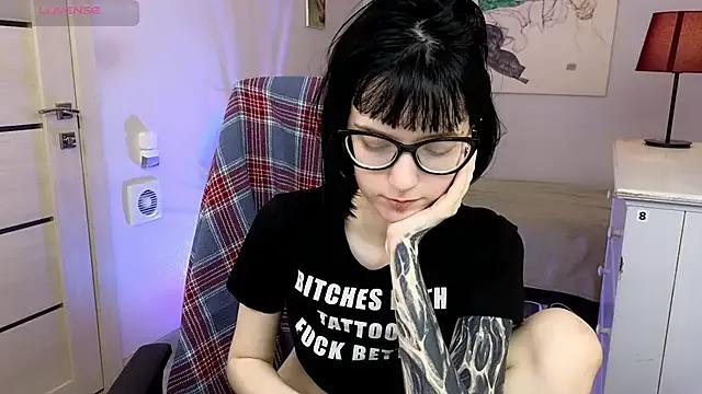 HazelTompson — show sweet young tits