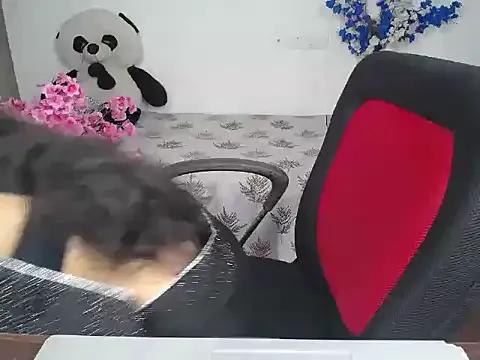 Freechat Heavan_queen on StripChat